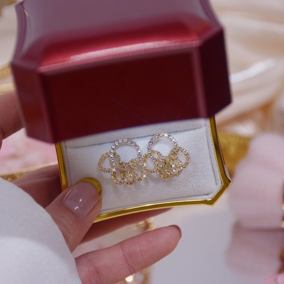 NEW 14K Gold Plated Diamond Circle Earrings - Picture 4 of 6